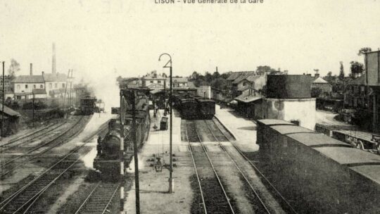 Lison: une gare, deux départements, trois communes