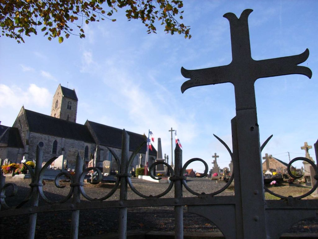 Cimetière et église de Moon-sur-Elle (GL)