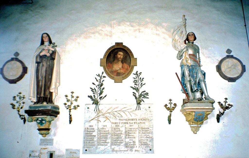 Plaque de l'église, des poilus de Moon-sur-Elle morts en 14-18 (GL)